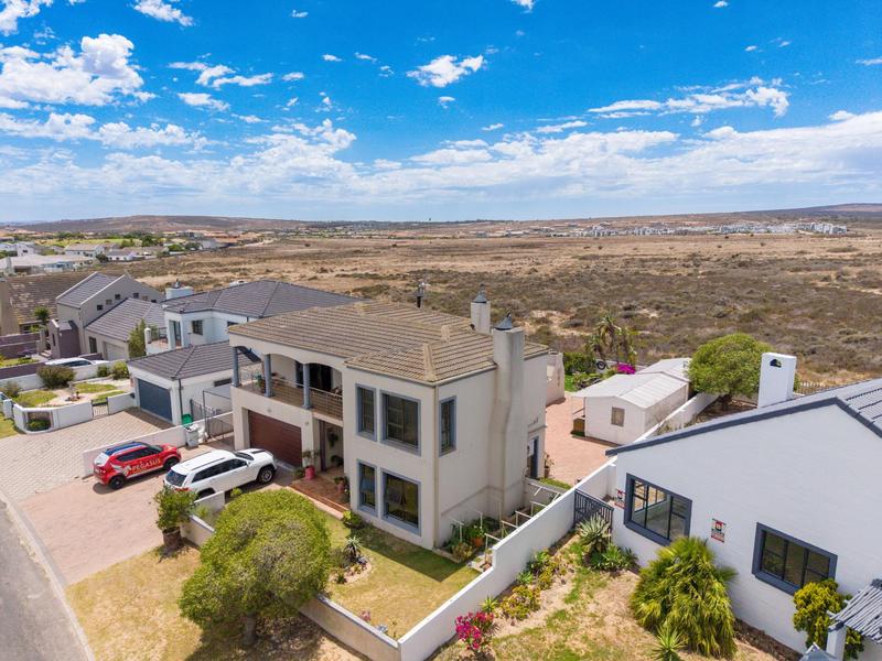 4 Bedroom Property for Sale in Country Club Western Cape